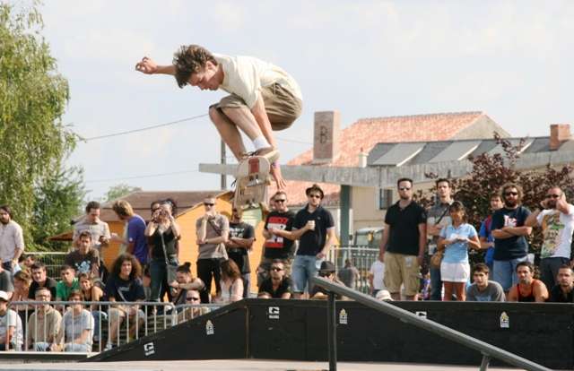 rp_Skate_board_Mogwaï.jpg